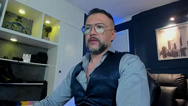 Snapshot of MrFrank_tattoo chatting on 07.14.26 MrFrank tattoo online show from 07.14.26