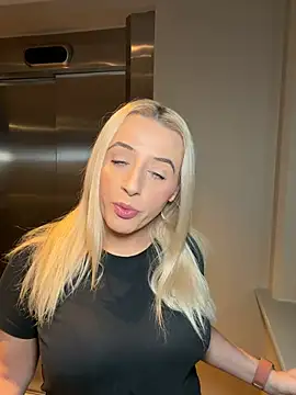 Strongqueen online show from 01.09.26