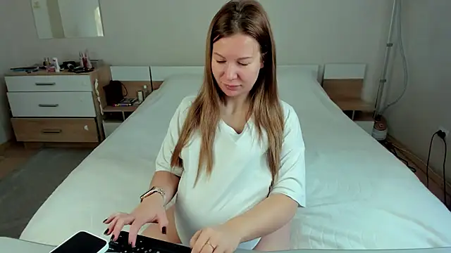 Snapshot of stella_vestal chatting on 02.03.25 stella vestal online show from 02.03.25