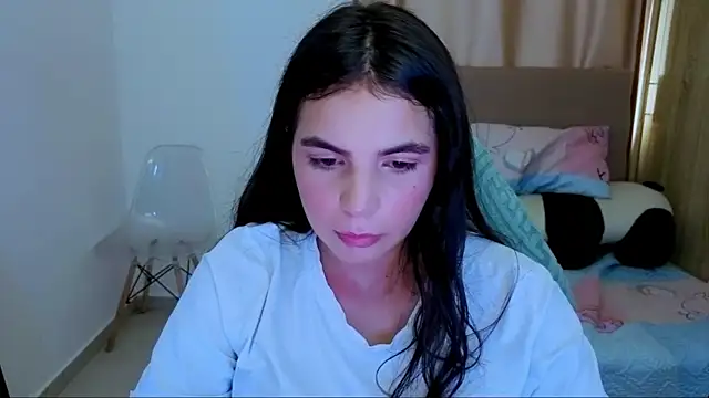 Snapshot of _elenna chatting on 07.23.26 elenna online show from 07.23.26