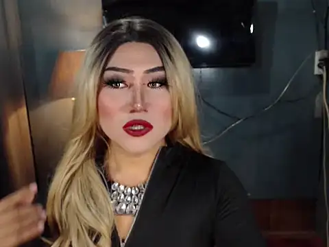 Snapshot of BlackAlison chatting on 04.12.26 BlackAlison online show from 04.12.26