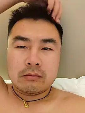 Snapshot of guozuo chatting on 03.22.25 guozuo online show from 03.22.25