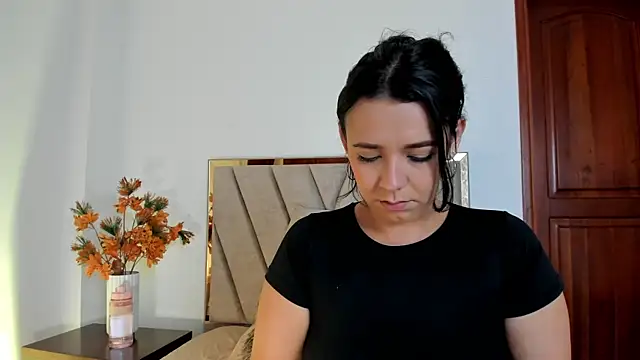 Snapshot of Amber__Davis chatting on 12.28.24 Amber Davis online show from 12.28.24