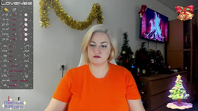 Snapshot of Christen_John_lover chatting on 12.18.24 Christen John lover online show from 12.18.24