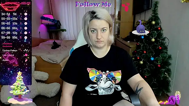 Snapshot of Christen_John_lover chatting on 01.28.25 Christen John lover online show from 01.28.25