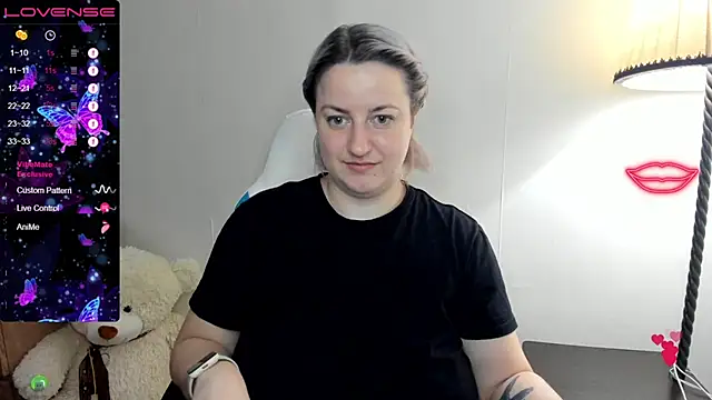 Snapshot of Christen_John_lover chatting on 02.21.25 Christen John lover online show from 02.21.25