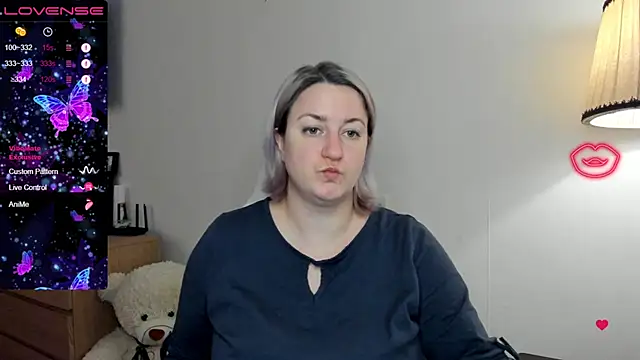 Snapshot of Christen_John_lover chatting on 03.01.25 Christen John lover online show from 03.01.25