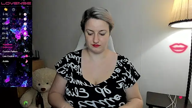 Snapshot of Christen_John_lover chatting on 03.03.25 Christen John lover online show from 03.03.25