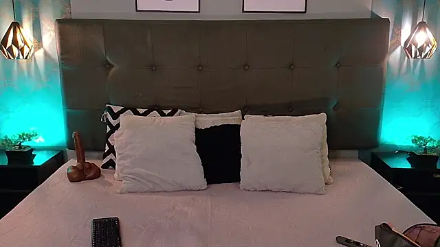 Madisonsmiith online show from 11.25.25