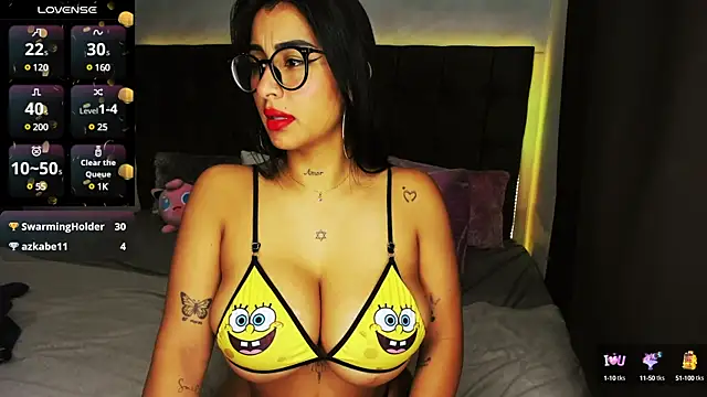Snapshot of lovely_violet13 chatting on 12.19.24 lovely violet13 online show from 12.19.24