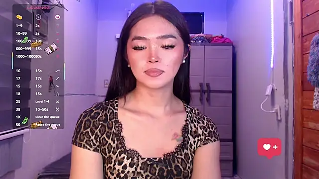 Itsme claire online show from 10.28.25