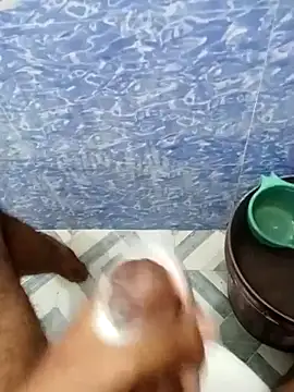 Snapshot of HorriblePastry chatting on 10.01.25 HorriblePastry online show from 10.01.25