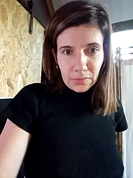 Snapshot of Lina_lou4 chatting on 12.04.24 Lina lou4 online show from 12.04.24