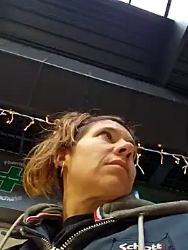 Snapshot of Lina_lou4 chatting on 12.13.24 Lina lou4 online show from 12.13.24