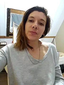 Snapshot of Lina_lou4 chatting on 12.17.24 Lina lou4 online show from 12.17.24