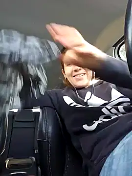 Snapshot of Lina_lou4 chatting on 01.05.25 Lina lou4 online show from 01.05.25