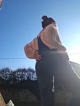 Snapshot of Lina_lou4 chatting on 01.18.25 Lina lou4 online show from 01.18.25