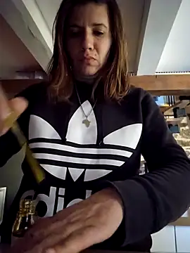 Snapshot of Lina_lou4 chatting on 02.02.25 Lina lou4 online show from 02.02.25