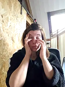 Snapshot of Lina_lou4 chatting on 02.25.25 Lina lou4 online show from 02.25.25