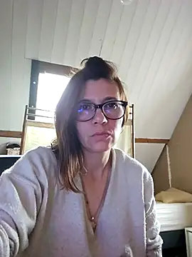 Snapshot of Lina_lou4 chatting on 02.27.25 Lina lou4 online show from 02.27.25