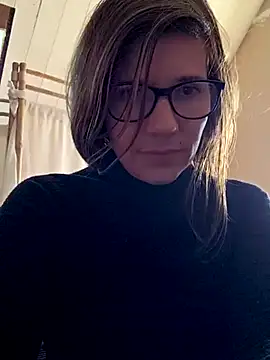 Snapshot of Lina_lou4 chatting on 03.18.25 Lina lou4 online show from 03.18.25