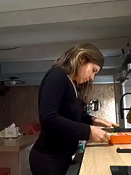 Snapshot of Lina_lou4 chatting on 03.21.25 Lina lou4 online show from 03.21.25