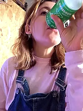 Snapshot of Lina_lou4 chatting on 09.14.25 Lina lou4 online show from 09.14.25