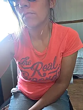 Snapshot of Lina_lou4 chatting on 09.29.25 Lina lou4 online show from 09.29.25