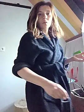 Snapshot of Lina_lou4 chatting on 10.02.25 Lina lou4 online show from 10.02.25