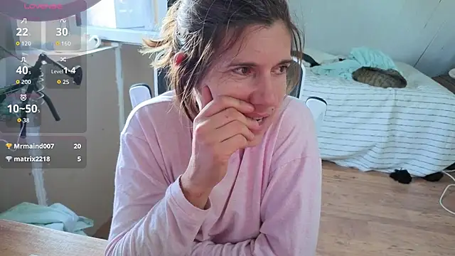 Snapshot of Lina_lou4 chatting on 10.15.25 Lina lou4 online show from 10.15.25