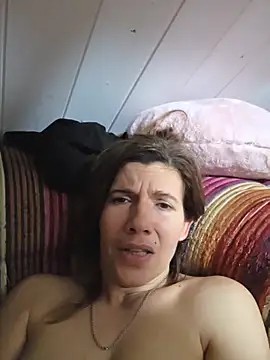 Snapshot of Lina_lou4 chatting on 11.11.25 Lina lou4 online show from 11.11.25