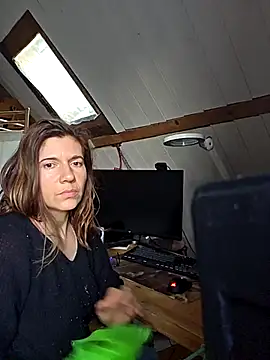 Snapshot of Lina_lou4 chatting on 11.12.25 Lina lou4 online show from 11.12.25