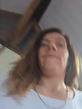 Snapshot of Lina_lou4 chatting on 11.17.25 Lina lou4 online show from 11.17.25