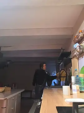 Snapshot of Lina_lou4 chatting on 11.22.25 Lina lou4 online show from 11.22.25