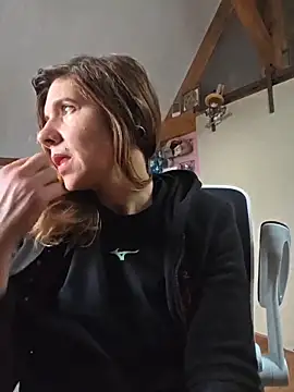 Lina lou4 online show from 12.21.25