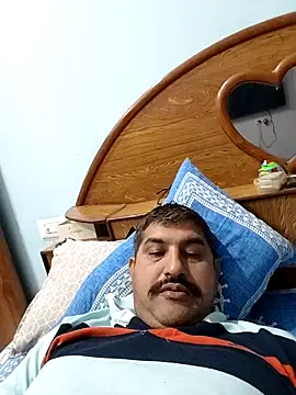 Amandev7 online show from 10.18.25