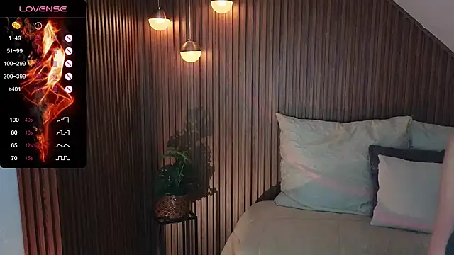 Snapshot of AmelieAxie chatting on 03.10.25 AmelieAxie online show from 03.10.25