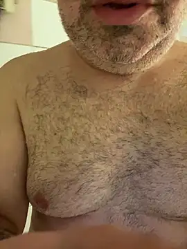 Snapshot of mpowerintime chatting on 11.18.25 mpowerintime online show from 11.18.25