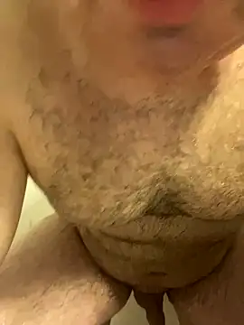 Snapshot of mpowerintime chatting on 11.26.25 mpowerintime online show from 11.26.25