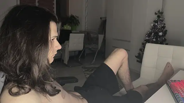 Snapshot of CandyChell chatting on 01.14.26 CandyChell online show from 01.14.26