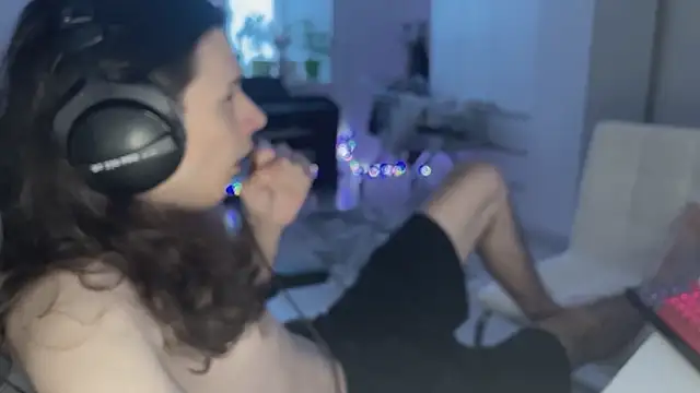 Snapshot of CandyChell chatting on 03.02.26 CandyChell online show from 03.02.26