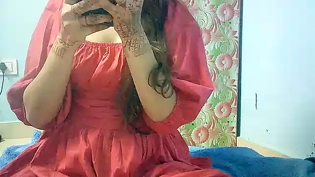 lovelydesi21 online show from 01.20.25