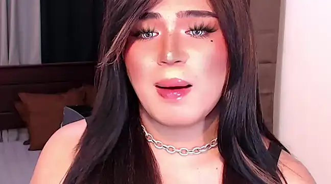 Snapshot of Bitch_Fowler69 chatting on 12.19.24 Bitch Fowler69 online show from 12.19.24