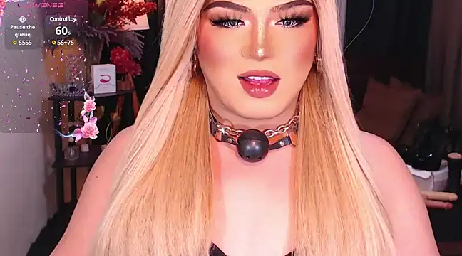 Snapshot of Bitch_Fowler69 chatting on 03.22.25 Bitch Fowler69 online show from 03.22.25