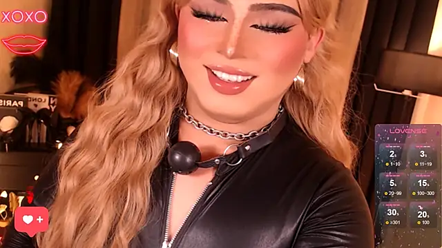 Snapshot of Bitch_Fowler69 chatting on 11.15.25 Bitch Fowler69 online show from 11.15.25