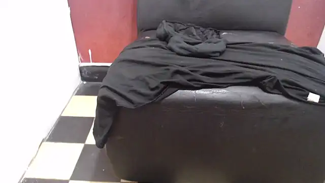 Snapshot of Laura_hottt chatting on 01.31.26 Laura hottt online show from 01.31.26