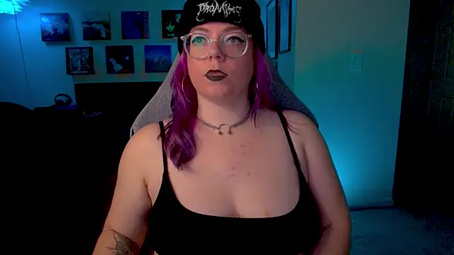 KiraSpitQueen online show from 01.19.26