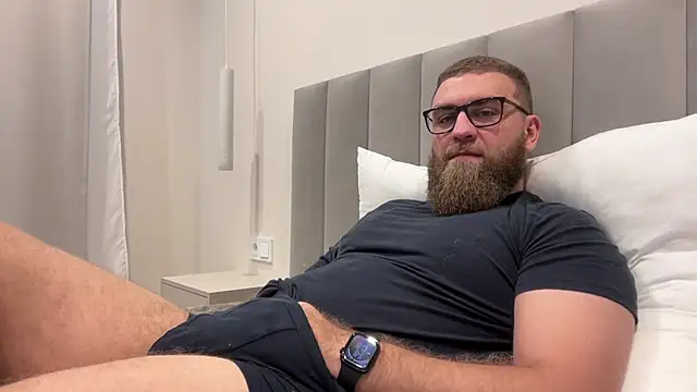 Bear bear  online show from 11.10.25