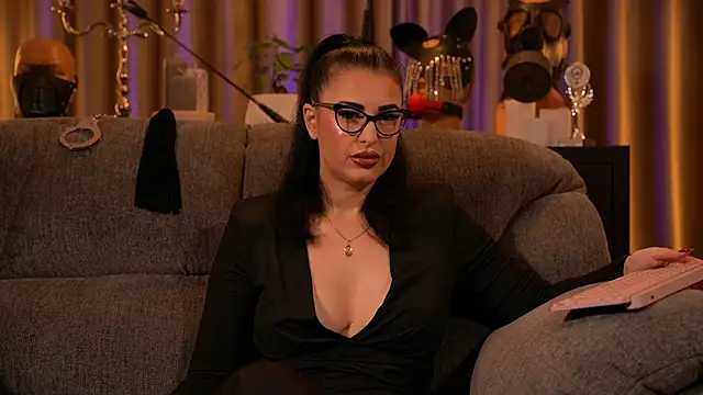 kelly kent online show from 10.06.25