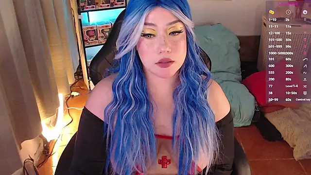 Emmy Ruiz online show from 03.04.26